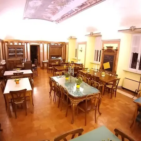Отель La Casa Del Pellegrino 3*